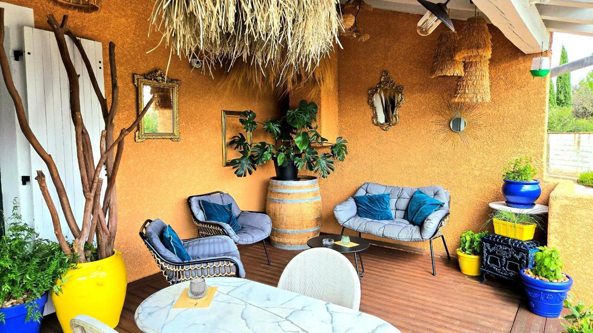 Hotel Le Saint-Genies Uzes Ngoại thất bức ảnh