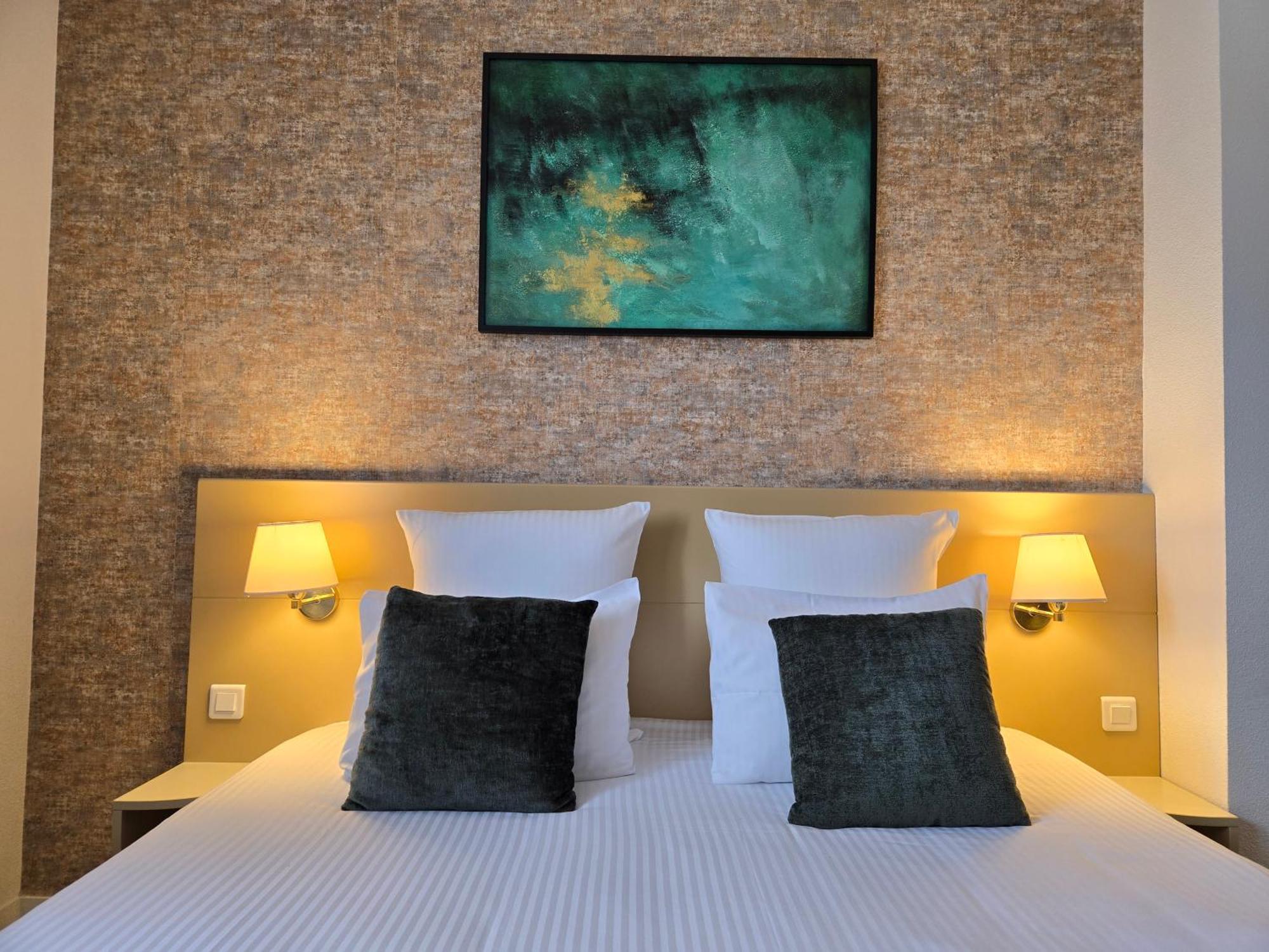 Hotel Le Saint-Genies Uzes Ngoại thất bức ảnh