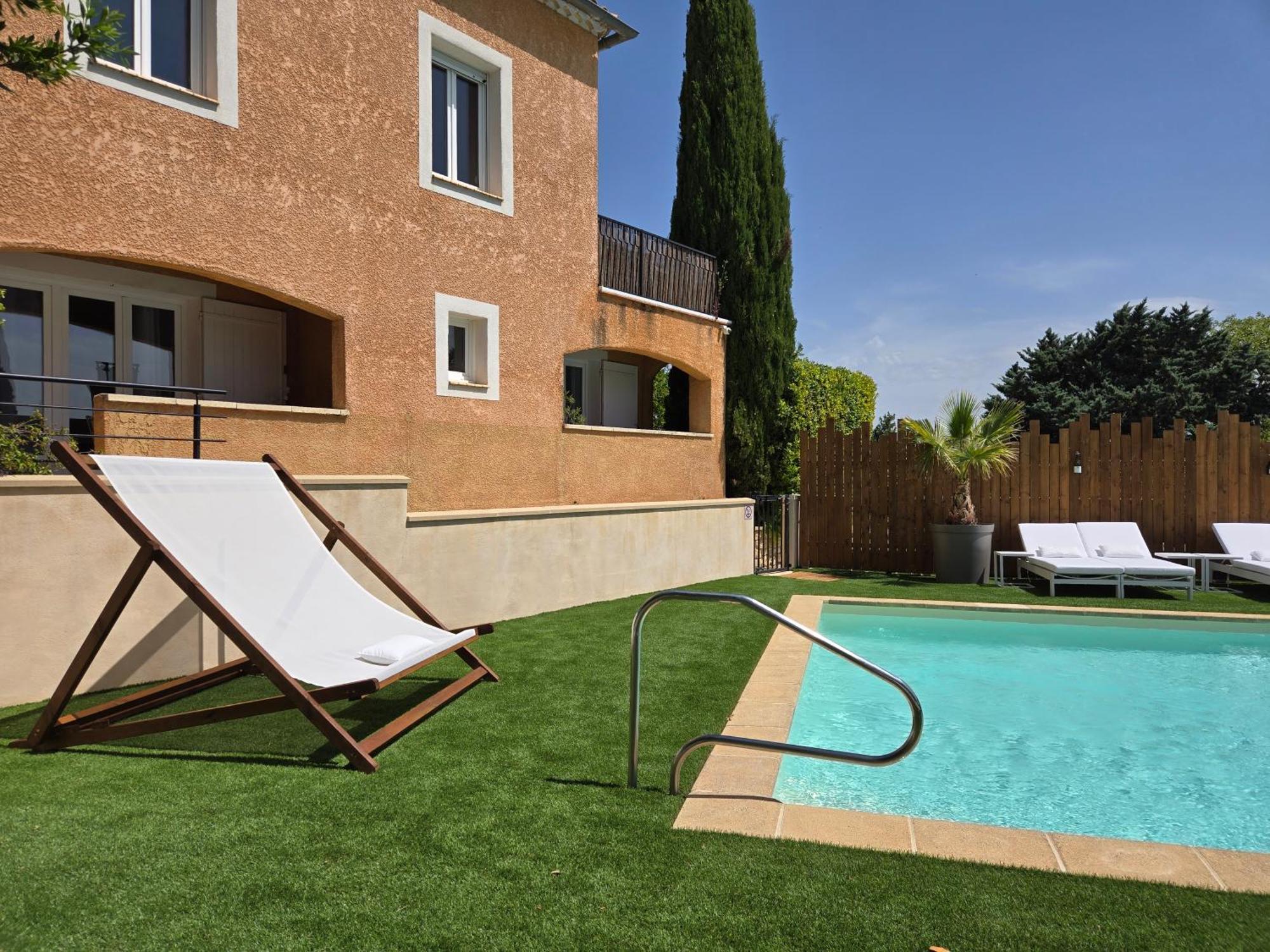 Hotel Le Saint-Genies Uzes Ngoại thất bức ảnh